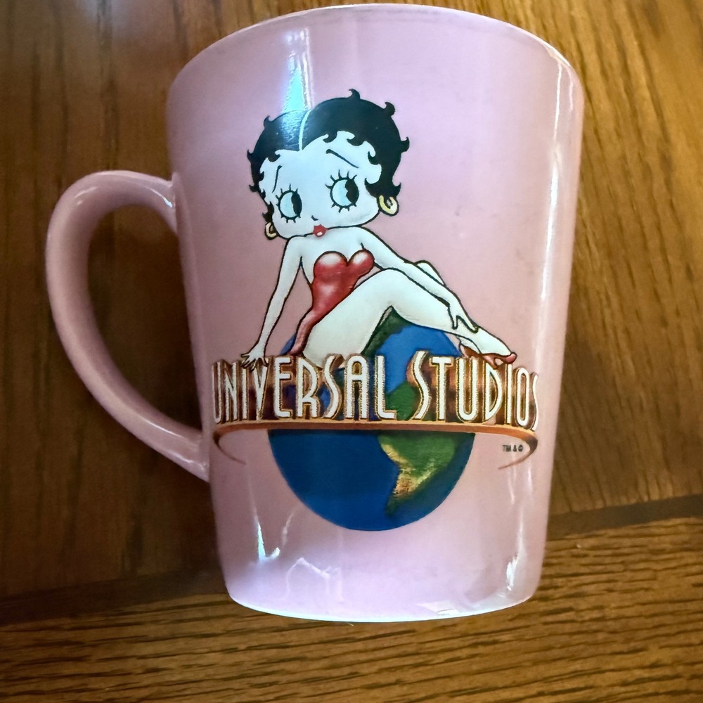 Universal Studios Betty Boop Pink Coffee Mug Blue Interior Ceramic Latte Cup